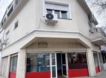 Local comercial · 54m² · Alquiler Local Excelente Ubicación en Villa Devoto