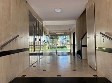 Departamento · 68m² · 4 Ambientes · Venta Departamento en San Isidro Sobre Av Marquez.