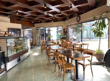 Local comercial de 3 ambientes, Villa Urquiza · Excelente Local Comercial en Esquina, con Sótano - 90 m²