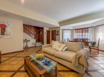Casa · 123m² · 4 Ambientes · 1 Cochera · Venta Casa 4 Amb, Hurlingham. C/piscina, Cochera