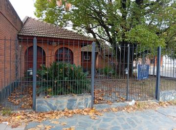 Casa en Venta de 10 ambientes Muñiz · Excelente Propiedad en Esquina. Inmejorable Ubicacion