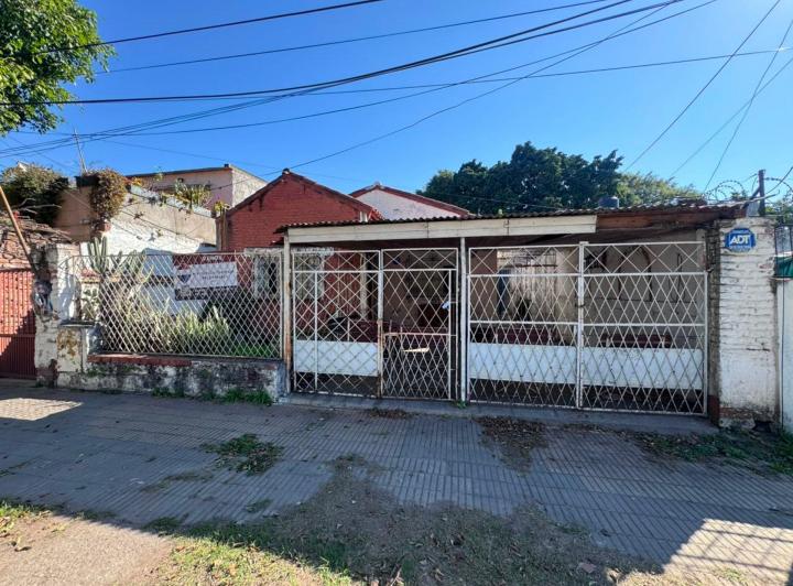 Casa · 120m² · 7 Ambientes · 1 Cochera