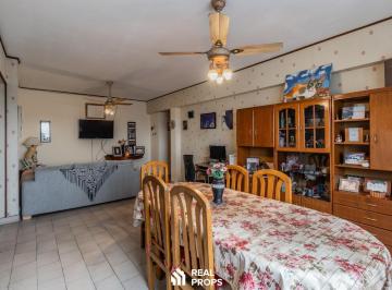 Departamento · 82m² · 4 Ambientes · Venta Departamento 4 Ambientes en Floresta