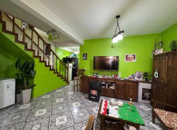 Casa · 300m² · 5 Ambientes · 1 Cochera · Venta 2 Casa en Bloque, 3 Amb, Cochera y Patio