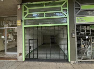 Local comercial · 28m² · 1 Ambiente · Local en Lartigau y Av Mitre en Alquiler - Wilde Centro