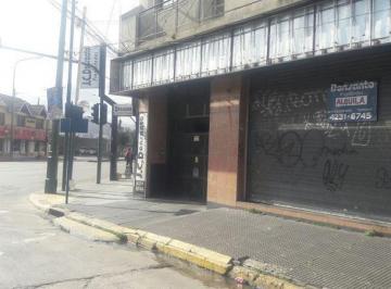 Local comercial · 150m² · 1 Ambiente · Hipolito Yrigoyen, Esq. Soler - Local Comercial
