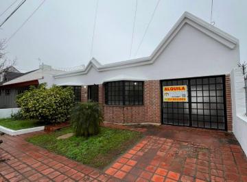 Casa de 5 ambientes, Córdoba · Casa de Tres Dormitorio C/ Cochera Pasante, Mercedes de San Martin 2854 - Altos de San Martin