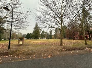 Terreno , La Plata · Terreno de 1700 m² en Club de Campo Miralagos 1