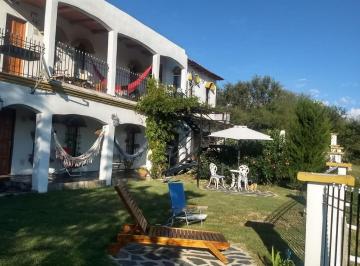 PH · 199m² · 8 Ambientes · Complejo Cabañas en Venta – El Trapiche, San Luis