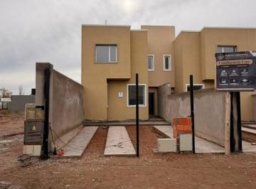 PH · 135m² · 3 Dormitorios · 1 Cochera · Casa de 3 Dorm. en Ph - Confluencia Rural - Neuquén