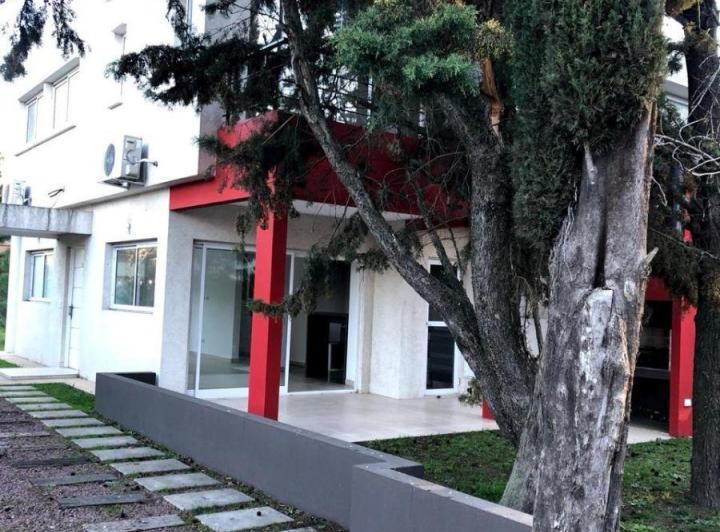Departamento · 225m² · 4 Ambientes · 1 Cochera