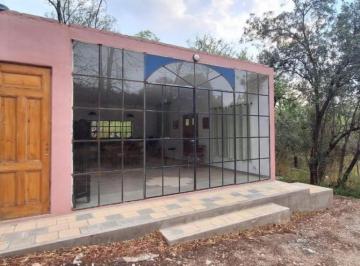 Casa · 70m² · 2 Ambientes · Casa en Venta - 1 Dormitorio 1 Baño - Córdoba