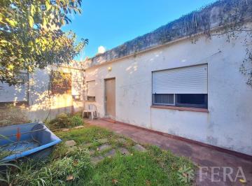 PH · 49m² · 3 Ambientes · Venta PH 3 Ambientes con Patio en Bernal