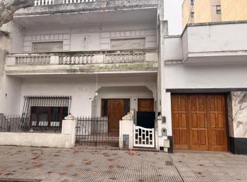 PH · 120m² · 4 Ambientes · PH en Alquiler 4 Amb Agronomia Caba