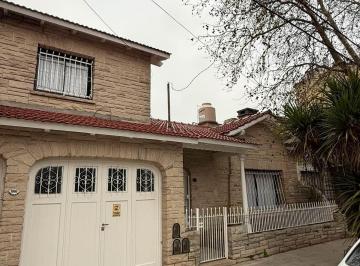Imagen1 · Chalet en PH 4 Amb + Garage. Zona Pompeya