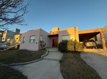 Casa de 4 ambientes, San Antonio de Arredondo · Casa de 2 Dorm. en Venta en Barrio Privado El Dorado 1