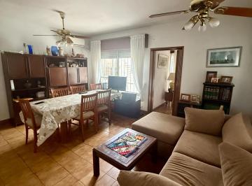 Casa · 167m² · 5 Ambientes · 1 Cochera · Casa 5 Amb Apta Credito Quilmes