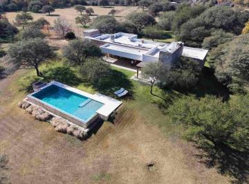 Casa · 320m² · 14 Ambientes · 2 Cocheras · Venta Casa Excluisiva en Anisacate con 6 Ha