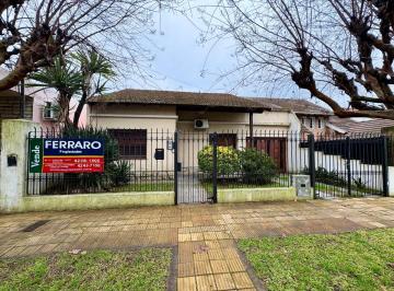 Casa de 3 ambientes, Almirante Brown · Casa en Venta