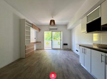 PH de 2 ambientes, Villa Urquiza · PH 2 Ambientes Tipo Casa en Dúplex - Bajas Expensas - Villa Urquiza