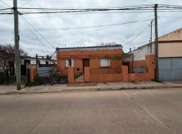 Casa · 123m² · 5 Ambientes · Casa con Gran Terreno en Venta