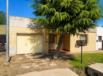 Casa · 190m² · 5 Ambientes · 1 Cochera · Venta Casa 5 Dormis, San Nicolas de Los Arroyos