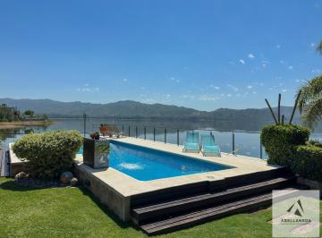 Casa · 390m² · 6 Ambientes · 2 Cocheras · Casa 4 Dorm./escritorio en Venta Frente Al Lago