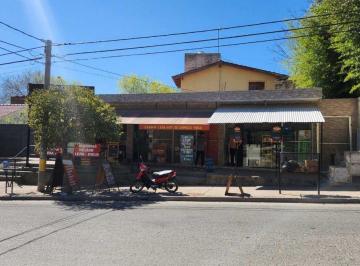 Casa · 447m² · 12 Ambientes · 2 Cocheras · Venta Complejo con 3 Duplex y 2 Locales