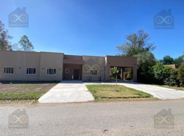 Casa · 200m² · 5 Ambientes · 2 Cocheras · Casa en Venta en Casuarinas del Pilar, Pilar, G. B. a. Zona Norte