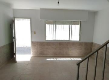 Departamento · 63m² · 3 Ambientes · Casa de Pasillo en Alvear 465 - 2 Dorm. - Pichincha