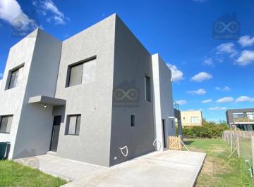 Casa · 175m² · 6 Ambientes · 1 Cochera · Casa en Venta en Lagoon Pilar, Pilar, G. B. a. Zona Norte