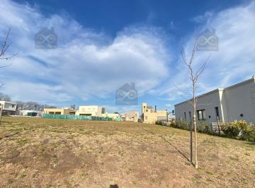 Terreno · 561m² · Terreno Lote en Venta en Santa Elena, Pilar del Este, G. B. a. Zona Norte