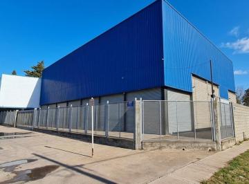 Bodega-Galpón · 900m² · Galpon Comercial Sobre Acceso Oeste Km 43