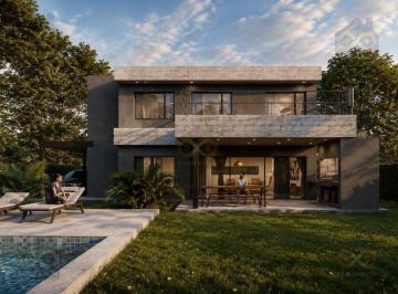 Casa · 153m² · 4 Ambientes · 1 Cochera · Casa en Venta en Santa Lucia, Pilar del Este, Pilar