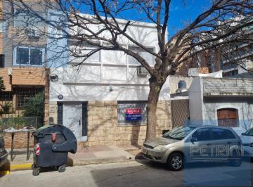 Casa · 250m² · 3 Dormitorios · Casa Para Uso Comercial en Nueva Cordoba