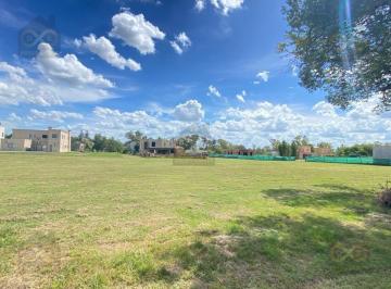 Terreno · 1380m² · Terreno Lote en Venta en Casuarinas del Pilar, Pilar, G. B. a. Zona Norte