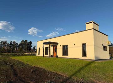 Casa · 85m² · 2 Ambientes · 1 Cochera · Alquiler Casa a Estrenar Barrio Sin Exp Cap Señor