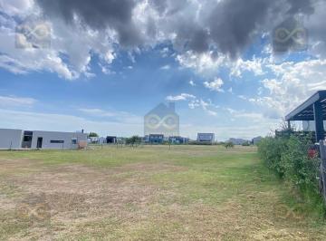 Terreno · 594m² · Terreno Lote en Venta en Santa Lucia, Pilar del Este, Pilar