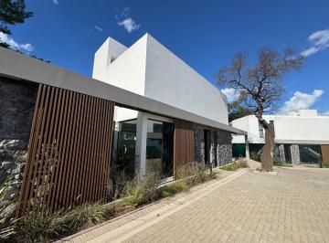 Casa de 4 ambientes, Córdoba · Casa en Venta 2 Dorm. Housing Villa Warcalde