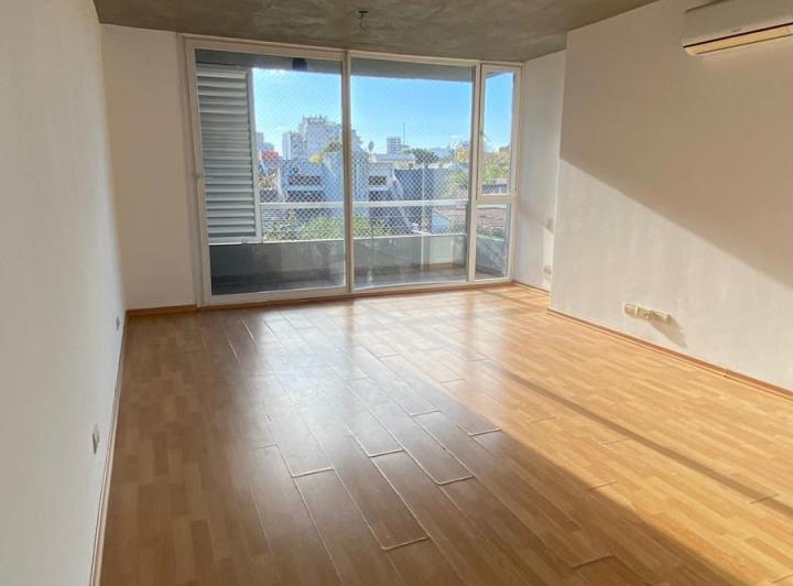 Departamento 3 Ambientes en Alquiler con Cochera!