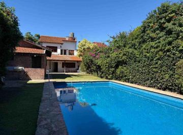 Casa · 230m² · 4 Ambientes · 2 Cocheras · Venta Casa 4 Amb Lomas de San Isidro Permuta