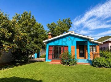 Casa · 97m² · 4 Ambientes · 1 Cochera · Casa de 3 Dorm. (1 en Suite) Sobre Lote de 980 m² a m del Río – Villa Carlos Paz