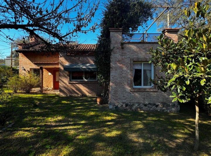 Casa · 115m² · 5 Ambientes · 2 Cocheras