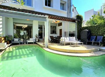 Casa · 298m² · 4 Ambientes · 3 Cocheras · Venta Casa en Villa Devoto