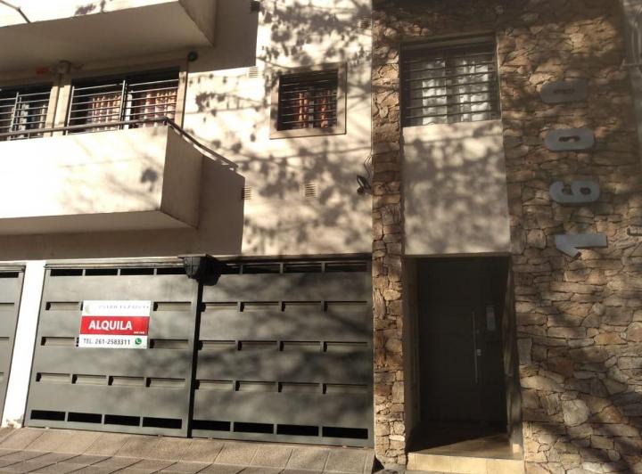 Departamento · 50m² · 3 Ambientes · 1 Cochera
