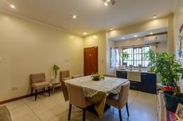 PH · 293m² · 5 Ambientes · 1 Cochera · Venta PH en Parque Patricios