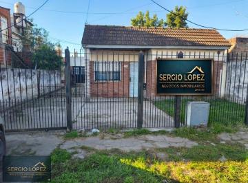 Casa · 107m² · 3 Ambientes · 3 Cocheras · Casa en Venta