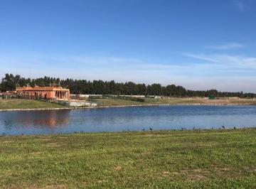 Terreno · 677m² · Terreno Lote en Venta Ubicado en Carpinchos, Nordelta, Tigre