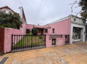 Terreno · 70m² · 3 Ambientes · 4 Cocheras · Venta Casa 3 Ambientes Gran Lote Ramos Mejia Apto Inversion