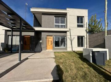 Departamento · 80m² · 3 Ambientes · Departamento en Venta Cortaderas Tres